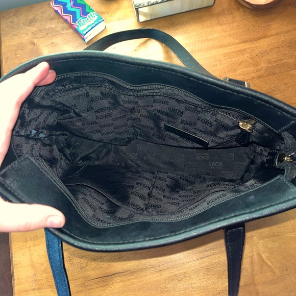 Michael Kors Black Shoulder Bag - Picture 2 of 4